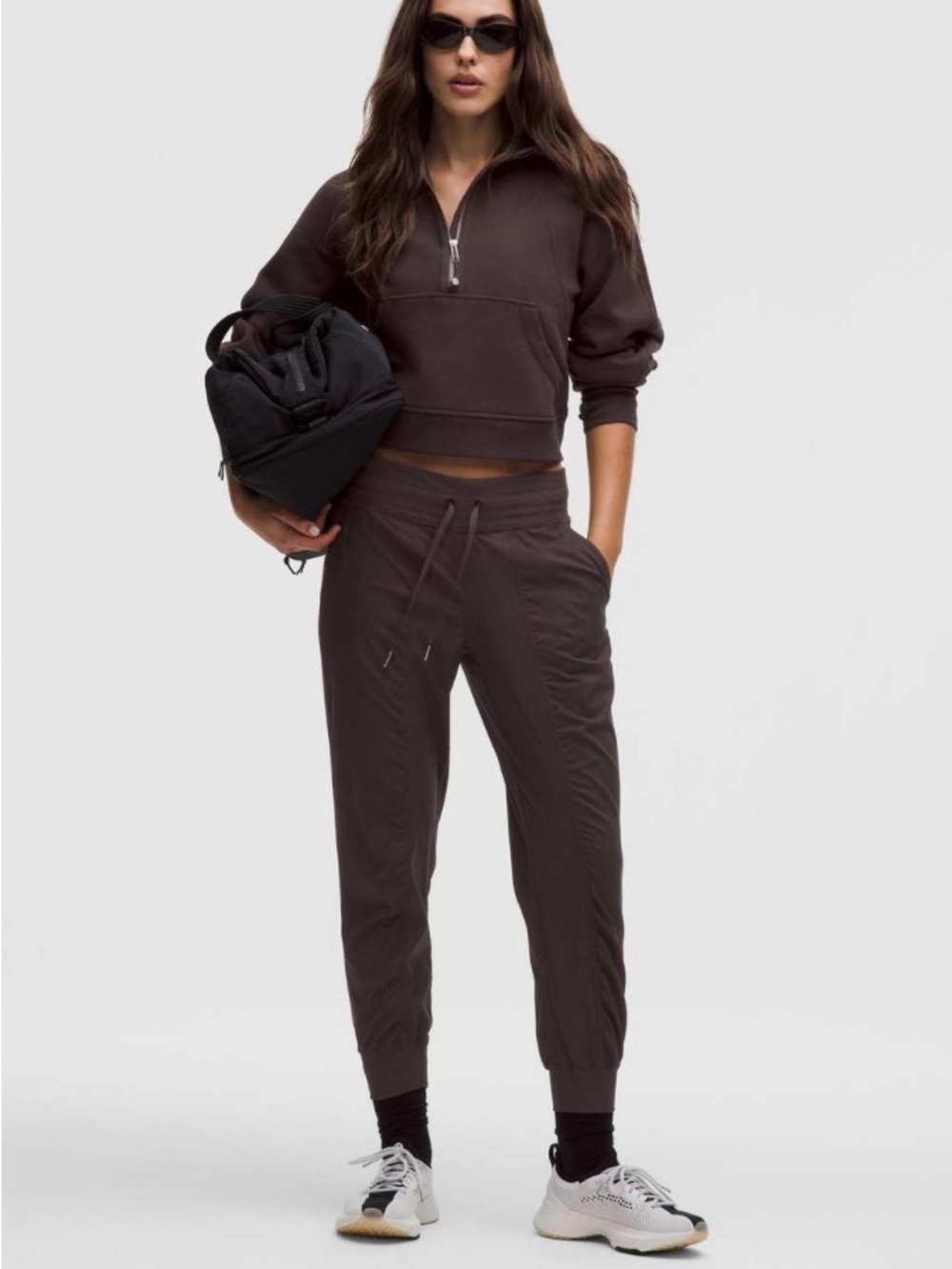🆕Bnwt lululemon athletica dance studio mid rise Women's Dark Brown Track Joggers